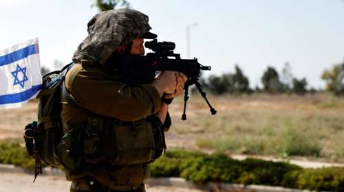 Πόλεμος στο Ισραήλ: Σειρήνες στο Τελ Αβίβ - Ανταλλαγή πυρών στα σύνορα με Λίβανο - Χαμάς: Δεν συζητάμε για όμηρους στρατιωτικούς