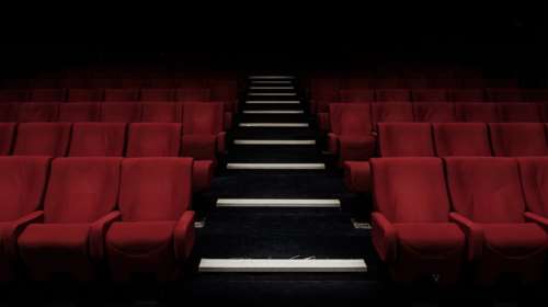 Νέα καταγγελία σοκ - Πασίγνωστος ηθοποιός κατηγορείται για βιασμό: &quot;Αν μιλήσεις θα σε καταστρέψω&quot;