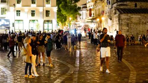 Κορονοϊός: Σχέδιο &quot;άδειες πλατείες&quot; από την ΕΛΑΣ - Στο &quot;στόχαστρο&quot; και το αλκοόλ από το σπίτι