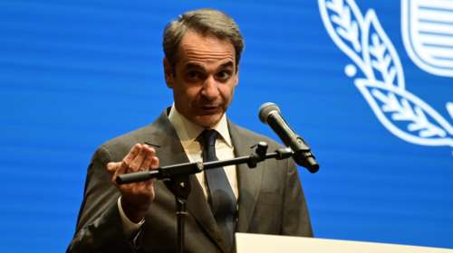 Ποιες προμήθειες των τραπεζών μειώνει η κυβέρνηση - Την Κυριακή οι ανακοινώσεις Μητσοτάκη