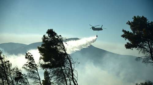 Φωτιά στη θέση Ρουπάκι στον Ασπρόπυργο - Σηκώθηκαν δύο ελικόπτερα