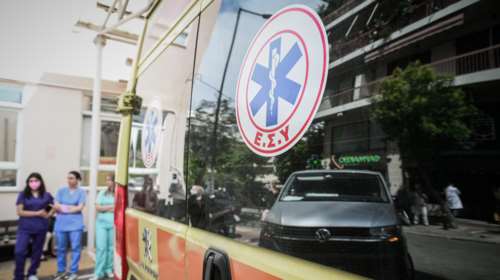 Σκηνές πανικού στο λιμάνι του Ηρακλείου: 30χρονη έπεσε στη θάλασσα για να αυτοκτονήσει - Την έσωσαν λιμενικοί