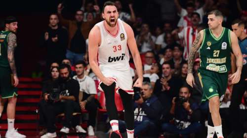 &quot;Ερυθρόλευκο&quot; το ντέρμπι αιωνίων: Νίκη του Ολυμπιακού στο ΣΕΦ με 90-86 επί του Παναθηναϊκού