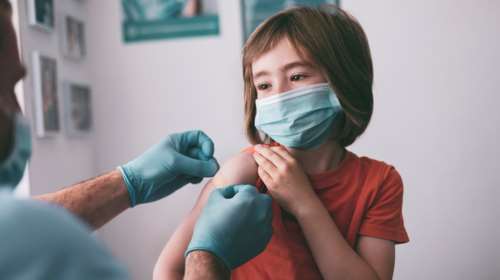 Κορονοϊός: Σύσταση CDC για τρίτη δόση εμβολίου στα παιδιά 5-11 ετών