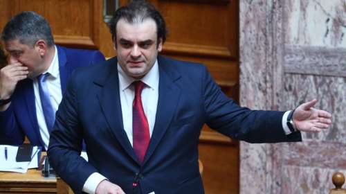 Πιερρακάκης σε ΠΑΣΟΚ: "Άμα θέλετε να κλείσετε τις τράπεζες, να πάτε στον ΣΥΡΙΖΑ που έχει και το know how…"