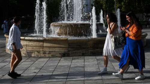 Η Ελλάδα ουραγός στην Ευρώπη στα κοινωνικά επιδόματα - Πώς καταλήγουν σε λάθος τσέπες χωρίς να μειώνουν τη φτώχεια