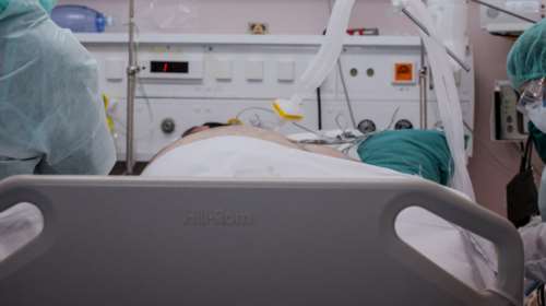 Αλαλούμ με τους ιδιώτες γιατρούς που ήθελαν να συνδράμουν το ΕΣΥ - Γιατί μόλις 13 τελικά ανέλαβαν υπηρεσία