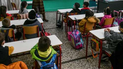 Άνοιγμα σχολείων - Κλειδώνει για 10 Ιανουαρίου: Το μεσημέρι οι ανακοινώσεις - Πώς θα επιστρέψουν οι μαθητές στα θρανία