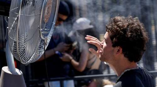 Χτύπησε  45°C η θερμοκρασία το Σάββατο -  Πότε υποχωρεί ο καύσωνας σύμφωνα με τον Κλέαρχο Μαρουσάκη