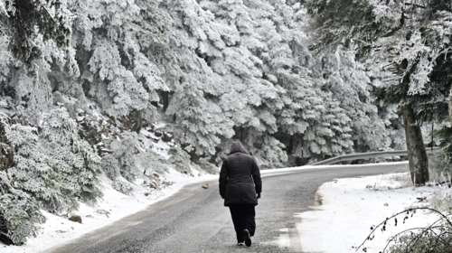 Κακοκαιρία Coral: Νέο έκτακτο δελτίο της ΕΜΥ - Ψύχος μέχρι τη Δευτέρα - Πού θα χιονίσει