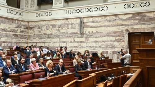 Με αμηχανία και αμφισβήτηση το ντεμπούτο Κασσελάκη στην ΚΟ ΣΥΡΙΖΑ: Τα 16 "όχι" και ο φόβος της διάσπασης