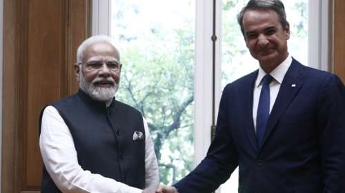 Στην Αθήνα ο Ινδός πρωθυπουργός Ναρέντρα Μόντι - Συνάντηση με Μητσοτάκη στο Μαξίμου