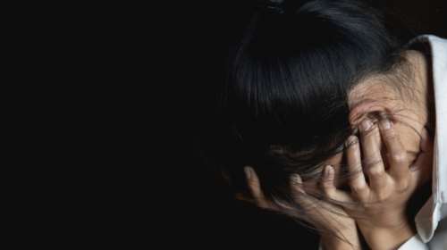 Βιασμός 24χρονης: Καταγγελία για διεθνές κύκλωμα μαστροπείας - &quot;Υπάρχουν διάφοροι που ψαρεύουν κοριτσάκια&quot;