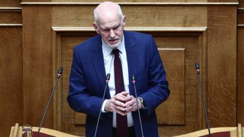 Γιώργος Παπανδρέου: Η απάντηση στον Κυριάκο Μητσοτάκη που τον αποκάλεσε &quot;Μπέντζαμιν Μπάτον&quot;