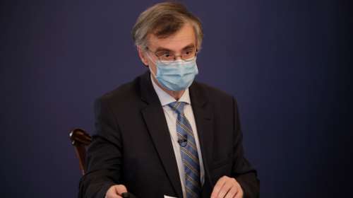 &quot;Καμπανάκι&quot; Τσιόδρα: &quot;Η πανδημία είναι εδώ για να μείνει - Χρειαζόμαστε νέα γενιά εμβολίων&quot;