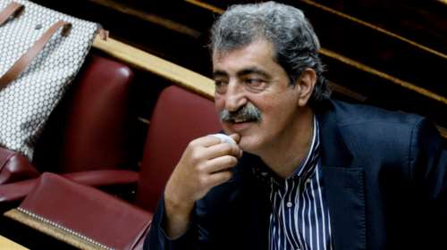 Παύλος Πολάκης: Η ανάρτηση για την Αριστερά με ολίγον από... Ρόκι και Eye of the Tiger