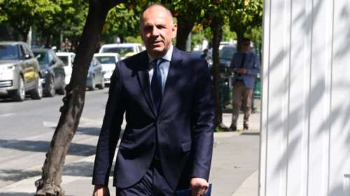 Γεραπετρίτης: Καλούμε το καθεστώς του Ιράν να απέχει από την επιβολή και εκτέλεση ποινών κατά διαδηλωτών