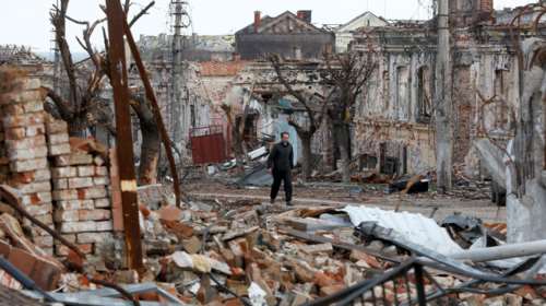 Πόλεμος στην Ουκρανία: 60 νεκροί από τους ρωσικούς βομβαρδισμούς σε σχολείο - Συνεχίζονται οι εχθροπραξίες στο Ντονμπάς