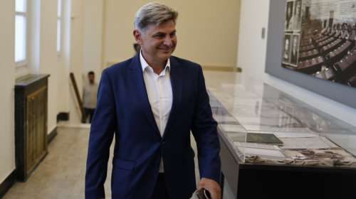 Φαραντούρης: Αν γίνουν εκλογές για πρόεδρο στον ΣΥΡΙΖΑ, το σκέφτομαι πολύ σοβαρά να είμαι υποψήφιος