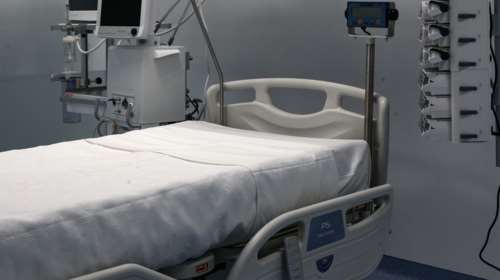 Κορονοϊός: &quot;Στενάζει&quot; το ΕΣΥ– Στο 73% η πληρότητα των ΜΕΘ στη χώρα, μόνο 11 κλίνες κενές στη Θεσσαλονίκη