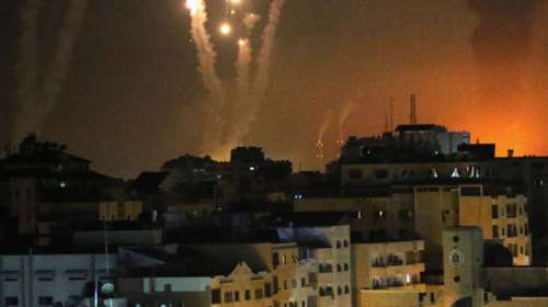 Χάος στο Ισραήλ: Κατάσταση εκτάκτου ανάγκης στη Λοντ - Βροχή από 200 ρουκέτες εξαπέλυσε η Χαμάς [βίντεο]