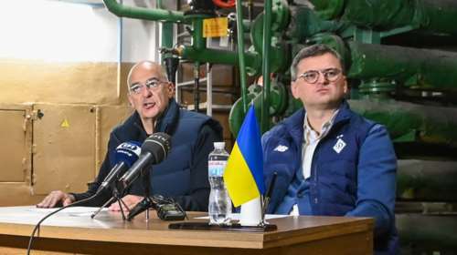 Κίεβο: &quot;Ελευθερία ή θάνατος&quot; είπε ο Κουλέμπα από το καταφύγιο όταν ήχησαν οι σειρήνες - Η συγκίνηση του Δένδια [βίντεο]