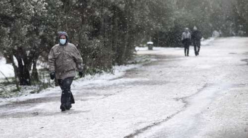 Κακοκαιρία Μήδεια: Πού θα &quot;χτυπήσει&quot; ο χιονιάς έως την Τετάρτη - Σαρώνει και την Αθήνα το δεύτερο κύμα - Οδηγίες προστασίας