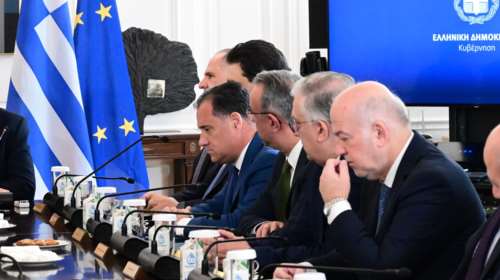 Δυσφορία Μητσοτάκη για τους υπουργούς που βγαίνουν στα κανάλια μόνο στα εύκολα - Εξαφανίστηκαν στα Τέμπη