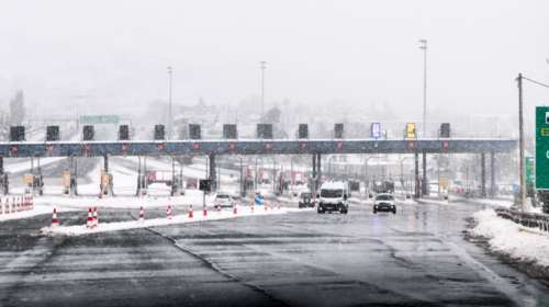 Κακοκαιρία &quot;Φίλιππος&quot;: Χιόνια στην Αττική - Σύσταση για αποφυγή άσκοπων μετακινήσεων - Εντονη χιονόπτωση τις επόμενες ώρες