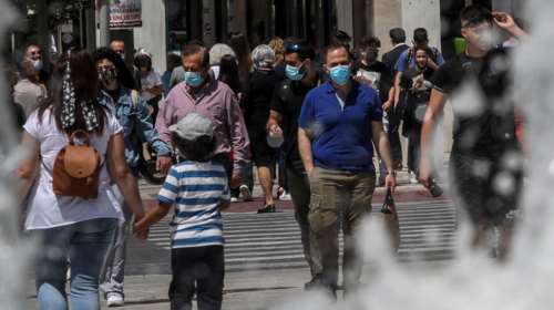 Κορονοϊός: 2.489 νέα κρούσματα σήμερα, 707 διασωληνωμένοι και 70 θάνατοι