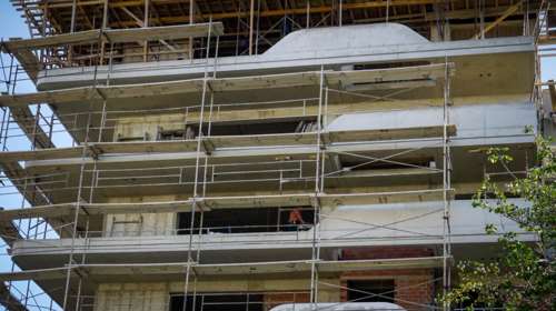 Τροπολογία ΥΠΕΝ για ΝΟΚ: Παγώνουν οι νέες οικοδομικές άδειες αλλά και οι ανακλήσεις μέχρι την απόφαση του ΣτΕ