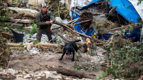 Πλημμύρες στο Τέξας: Οργή για τους μετεωρολόγους που δεν ενημέρωσαν έγκαιρα - Στους 82 οι νεκροί, μάχη για τον εντοπισμό αγνοούμενων