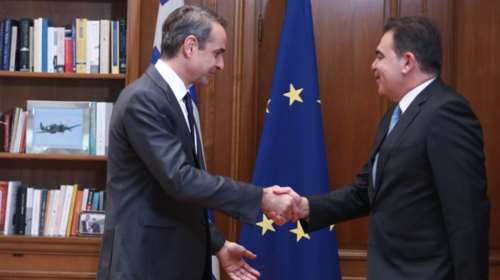 Συνάντηση Μητσοτάκη με Σχοινά: Κουβέντες του αέρα περί επαναδιαπραγμάτευσης του Ταμείου με ένα νόμο και με ένα άρθρο