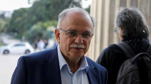 Χαστούκι προέδρου Επιτροπής PEGA σε Παπαδημούλη για τις υποκλοπές: &quot;Να διαγράψετε το tweet και να ζητήσετε συγγνώμη&quot;