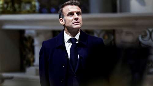 Κατηγορούν τον Μακρόν για ομοφοβία και ρατσισμό: Η έρευνα της Monde που τον &quot;καίει&quot; - Διαψεύδει το Ελιζέ
