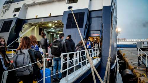 Να μην έρθουν εκδρομείς του Πάσχα στα νησιά ζητούν ο περιφερειάρχης Νοτίου Αιγαίου και ο δήμαρχος Ρόδου