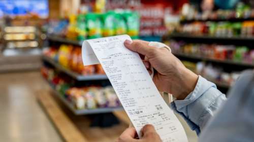 Αυτά είναι τα 50 προϊόντα και υπηρεσίες που αδειάζουν τις τσέπες μας -Από το κρέας και τον καφέ ως τα ενοίκια [πίνακας]