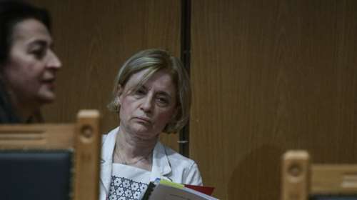 Δίκη Χρυσής Αυγής- Πρωτοφανές: Η πρόεδρος του δικαστηρίου Λεπενιώτη &quot;αποδοκίμασε&quot; την Εισαγγελέα Οικονόμου