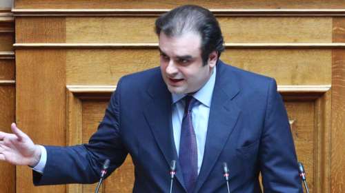 "Απαιτούνται δύσκολες αποφάσεις για την αναδιάρθρωση": Πιερρακάκης για ΕΛΤΑ μετά τις αντιδράσεις για το μαζικό λουκέο