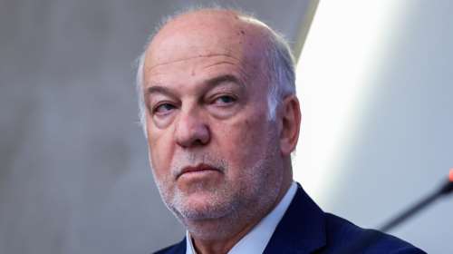 Εντονες αντιδράσεις για Φλωρίδη που επιμένει: Υπάρχει πιο δικαιωμένη δήλωση από το &quot;όσοι μιλούν για μπάζωμα είναι για τα μπάζα;