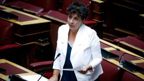 Η Κυριακή Μάλαμα δεν θα πάει στις Σπέτσες με τους βουλευτές του ΣΥΡΙΖΑ: "Με πειράζει το καράβι, δεν νομίζω"