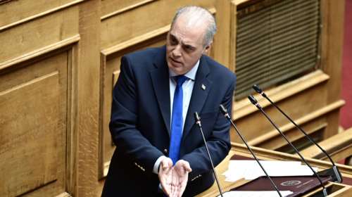 Σάλος με τη δήλωση Βελόπουλου &quot;εύχομαι να ήταν τα παιδιά σας μέσα&quot; στο τρένο των Τεμπών - Μετά ανακάλεσε