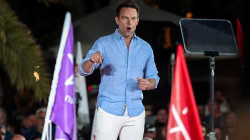 Κασσελάκης σε Μητσοτάκη: Είναι αλήθεια ότι το κράτος δεν μπορεί να επιβεβαιώσει πόσοι είναι οι νεκροί στα Τέμπη;