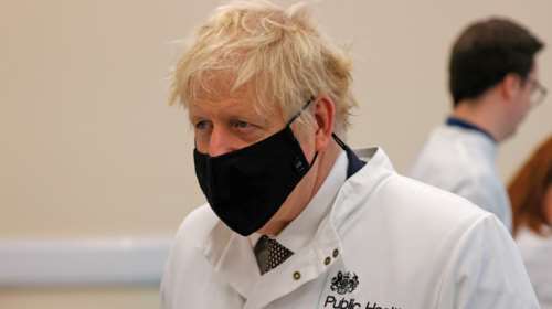 Η μάχη των εμβολίων - Μπόρις Τζόνσον κατά Σαρλ Μισέλ: Δεν απαγορεύσαμε τις εξαγωγές