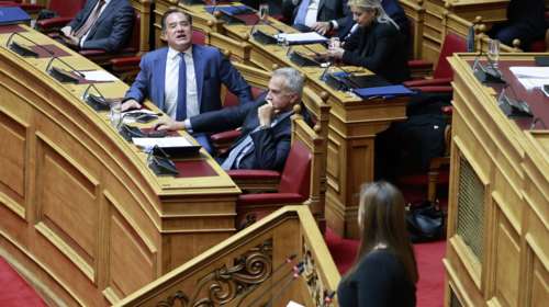 Χαμός στη Βουλή (ξανά) με Κωνσταντοπούλου και Γεωργιάδη-Μπούρα: &quot;Κυρία εθνική Εισαγγελεύς&quot;- &quot;Αποτελώ κίνδυνο για σας&quot;