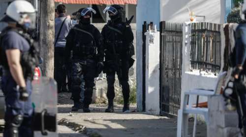 Η ΕΛΑΣ θα προσλάβει 100 Ρομά ως ειδικούς φρουρούς μέσα στους καταυλισμούς - Αρκεί να έχουν τελειώσει το Λύκειο