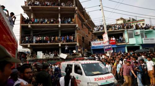 Τραγωδία στο Μπαγκλαντές: Εκπαιδευτικό αεροσκάφος της πολεμικής αεροπορίας έπεσε σε σχολείο -Τουλάχιστον 16 νεκροί