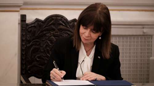 Σακελλαροπούλου: Το φετινό Πάσχα θα διαφέρει, όμως η ζωή θα υπερνικήσει τον θάνατο