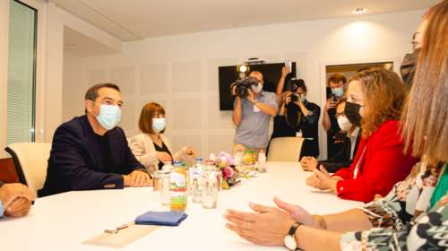 Οι επαφές του Αλέξη Τσίπρα στις Βρυξέλλες στη Προπαρασκευαστική Σύνοδο της Ομάδας των Ευρωσοσιαλιστών-PES