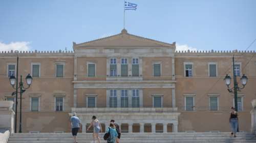 Σενάρια αλλαγής του εκλογικού νόμου: Οι &quot;ύποπτες&quot; δηλώσεις Γεραπετρίτη και Ντόρας Μπακογιάννη - Ξέρουν κάτι;